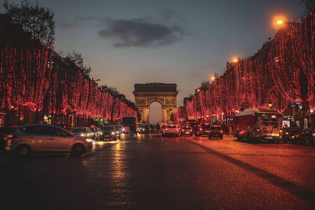 Christmas in Paris: The Christmas Markets You Can't Miss in the City of Light Christmas in Paris: The Christmas Markets You Can't Miss in the City of Light